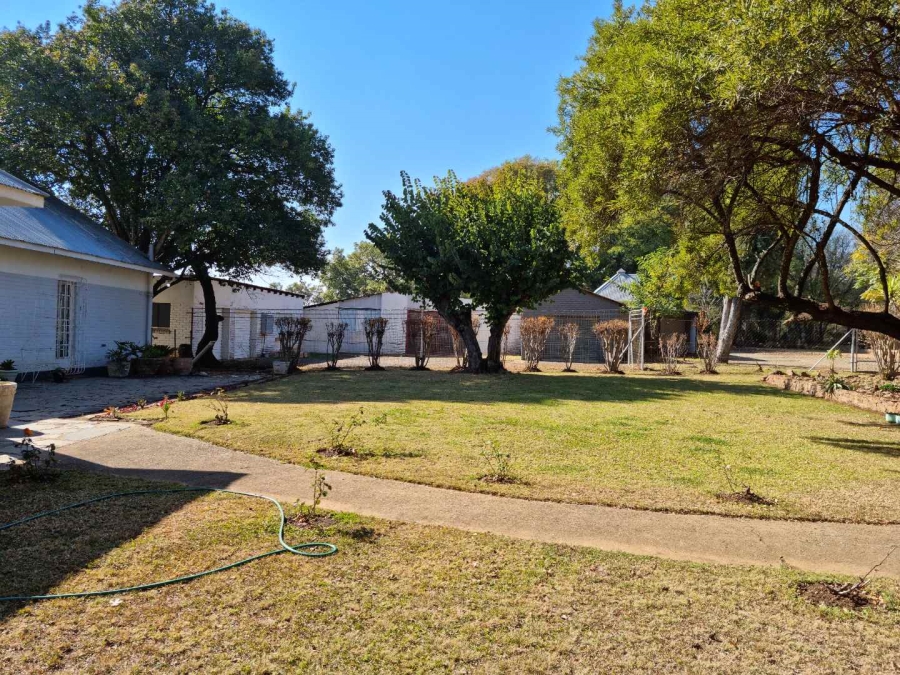 9 Bedroom Property for Sale in Hartbeespoort Rural North West